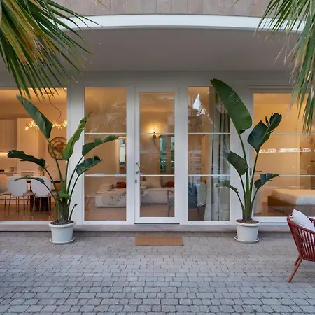 Casa Amare 4&2, Emma וילה